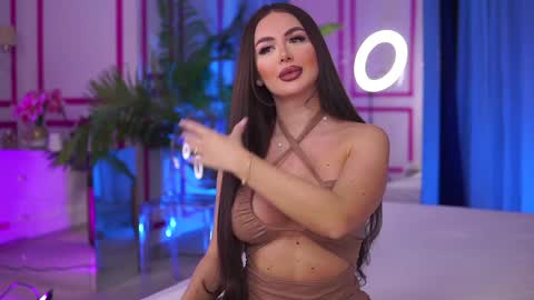 Snapshot of ashleysinnx chatting on 12-05-24, 05:06 Ashley online show from 12-05-24, 05:06