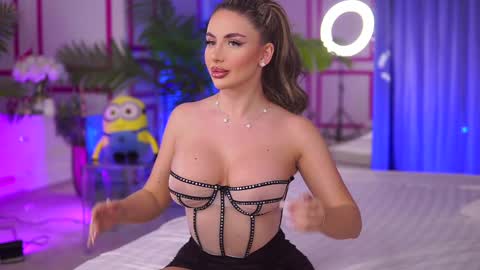 Snapshot of ashleysinnx chatting on 01-08-25, 06:20 Ashley online show from 01-08-25, 06:20