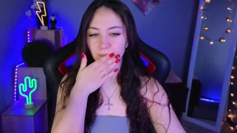 Snapshot of ashleyskott chatting on 02-20-25, 07:34 Ashley online show from 02-20-25, 07:34