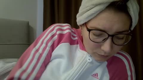 Ashley online show from 12-02-25, 09:14