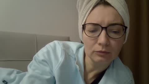 Ashley online show from 01-19-26, 07:12