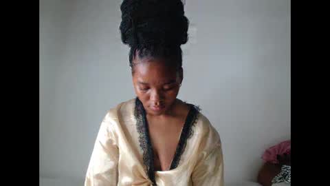 ashleyt255 online show from 11-18-25, 04:22