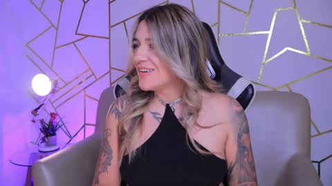 Ashley Lauren online show from 09-26-25, 04:38