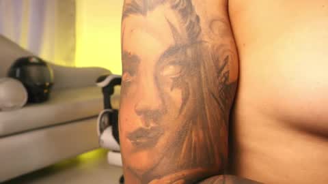 Ashley Lauren online show from 04-27-26, 08:07