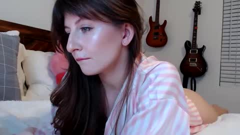 Ashley Love online show from 10-16-25, 06:14