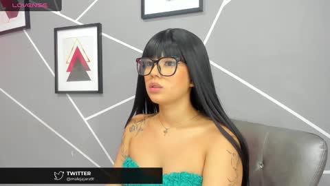 Ashlie online show from 12-14-24, 12:33