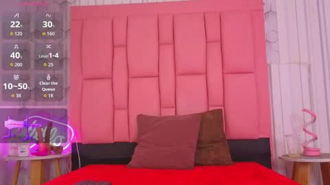 ashlleyray online show from 06-04-26, 07:20