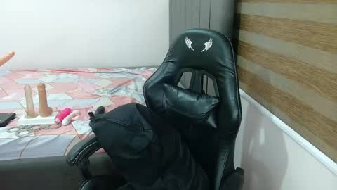 ashly online show from 02-18-25, 12:49