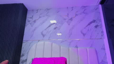 Snapshot of ashly_miller2 chatting on 05-10-26, 11:59 Ashly online show from 05-10-26, 11:59
