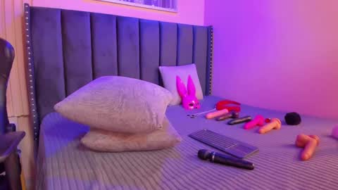 ashlye_miller_ online show from 01-25-25, 07:49