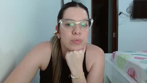 AshlyMoon online show from 12-21-24, 03:47