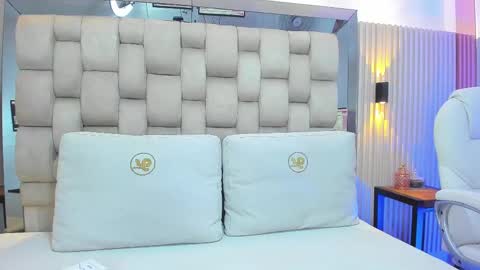 ashlyn online show from 02-10-25, 08:42