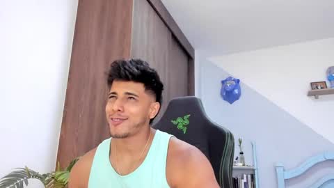 Snapshot of ashton_coleman_ chatting on 01-14-25, 01:17 my name real is camilo online show from 01-14-25, 01:17