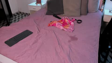 Snapshot of asia_25_ chatting on 01-15-25, 11:30 PAO   online show from 01-15-25, 11:30