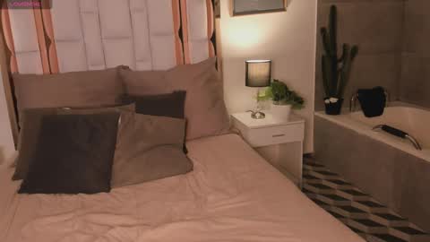 Snapshot of asia_25_ chatting on 03-12-25, 07:35 PAO   online show from 03-12-25, 07:35