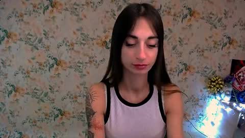 Snapshot of asia_n_ chatting on 12-17-24, 10:12 asia_n_ online show from 12-17-24, 10:12