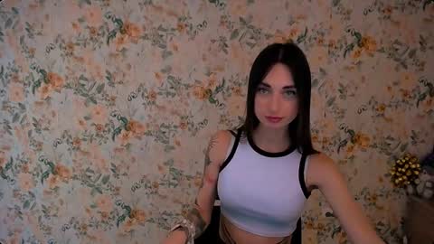 Snapshot of asia_n_ chatting on 02-13-25, 10:44 asia_n_ online show from 02-13-25, 10:44