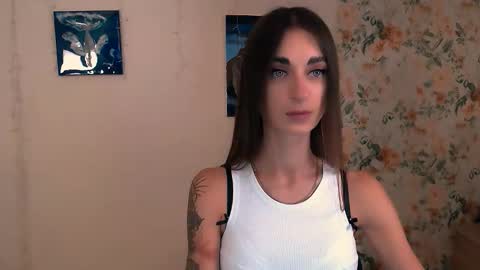 Snapshot of asia_n_ chatting on 10-25-25, 08:33 asia_n_ online show from 10-25-25, 08:33