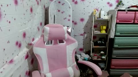 Snapshot of asian_ashxxx chatting on 10-04-25, 12:36 ashxxxxx online show from 10-04-25, 12:36