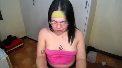 Snapshot of asian_bunnyx69 chatting on 02-06-25, 12:16 Asia online show from 02-06-25, 12:16