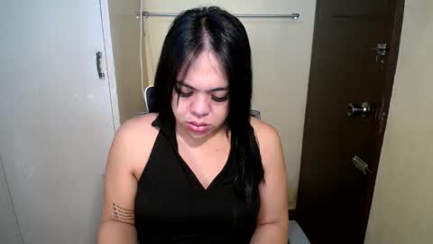 Snapshot of asian_bunnyx69 chatting on 12-15-25, 12:59 Asia online show from 12-15-25, 12:59
