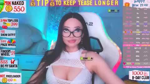  usually start stream about 10 pm PST 1 am EST  online show from 01-05-26, 05:27