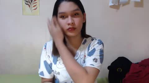Snapshot of asian_glamm chatting on 11-16-25, 10:04 ANITA online show from 11-16-25, 10:04