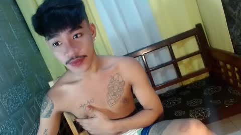 Snapshot of asian_kimxxx chatting on 10-26-25, 10:21 don online show from 10-26-25, 10:21