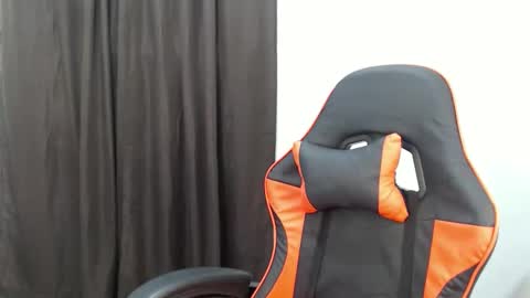 KRISTELLE online show from 10-26-25, 09:04