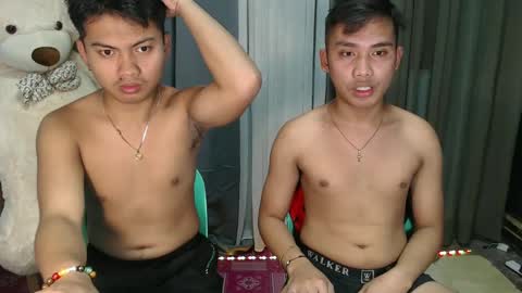 Snapshot of asian_prince_echoxx chatting on 01-16-25, 10:21 Echoo online show from 01-16-25, 10:21