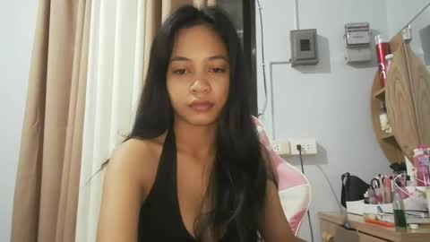 Snapshot of asian_trish chatting on 11-15-25, 10:37 asian_trish online show from 11-15-25, 10:37