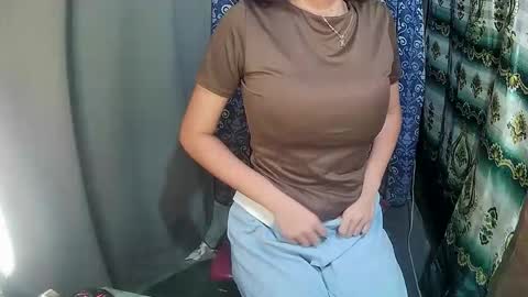 Snapshot of asian_trish chatting on 04-09-26, 11:10 asian_trish online show from 04-09-26, 11:10