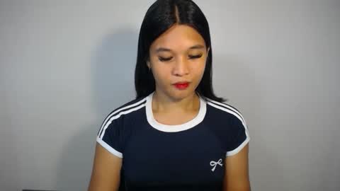 Yan online show from 04-19-26, 04:06