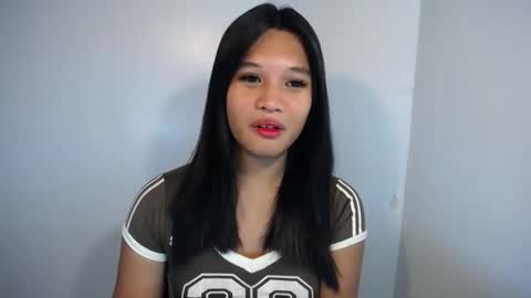 Yan online show from 04-27-26, 01:31