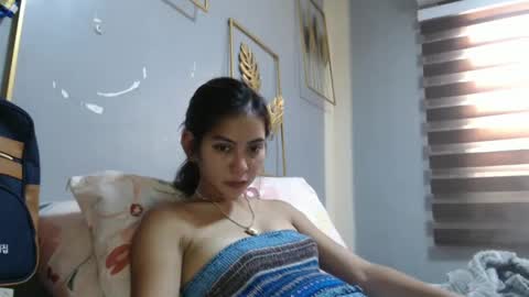 Snapshot of asiancharlotte chatting on 01-11-25, 04:16 asian charlotte online show from 01-11-25, 04:16