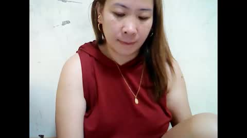 asiancutie143 online show from 05-05-26, 10:40