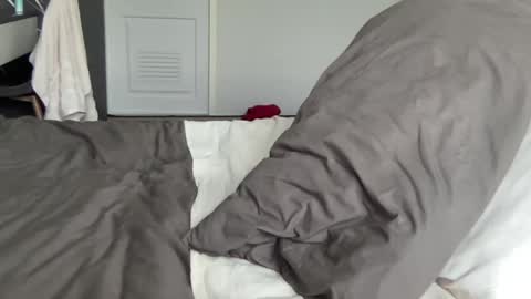 asiangirlandwhiteguy online show from 03-04-25, 03:11