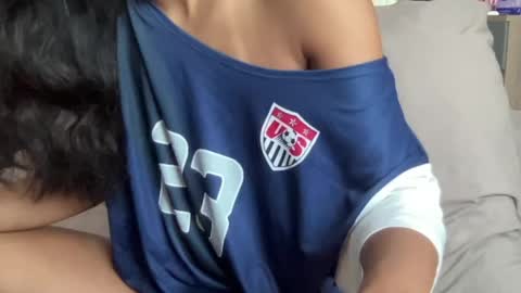 asiangirlandwhiteguy online show from 04-28-26, 03:22