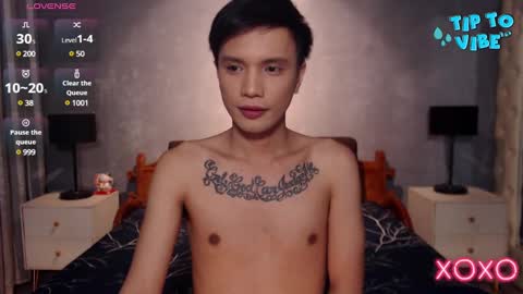 Snapshot of asianguy_nextdoor chatting on 02-14-25, 07:17 AsherMiller online show from 02-14-25, 07:17