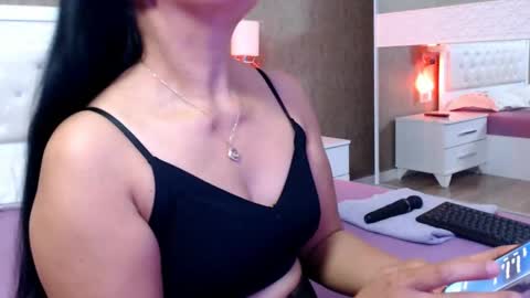 Snapshot of asianholes chatting on 02-16-25, 04:10 Thanya online show from 02-16-25, 04:10
