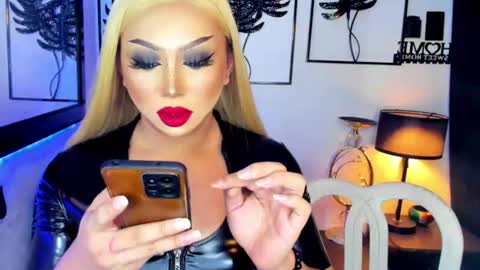 asianhugecockzabrina online show from 06-11-26, 04:10