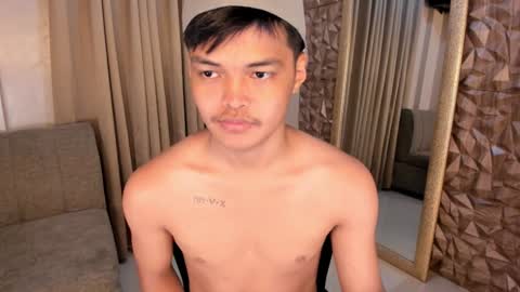 Snapshot of asianhugescott chatting on 02-05-25, 04:27 VICTORIA SCOTT online show from 02-05-25, 04:27