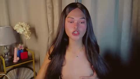 Snapshot of asiankianna chatting on 11-29-25, 05:32 Kianna online show from 11-29-25, 05:32