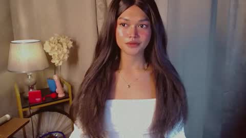 Snapshot of asiankianna chatting on 12-14-25, 10:31 Kianna online show from 12-14-25, 10:31