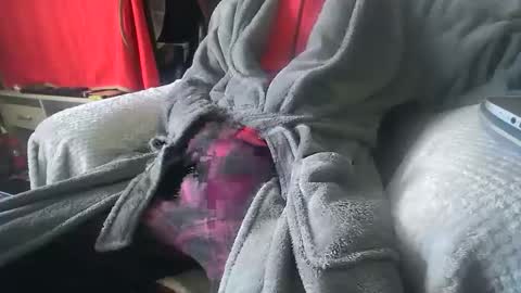 Snapshot of asianlooker chatting on 01-14-25, 11:20 John online show from 01-14-25, 11:20
