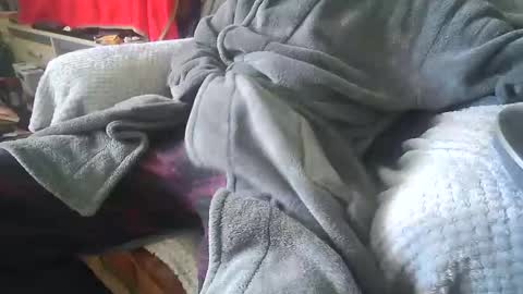 Snapshot of asianlooker chatting on 02-14-25, 01:29 John online show from 02-14-25, 01:29