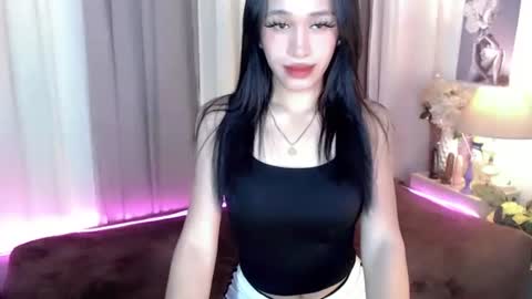 Snapshot of asianpetite_ivy chatting on 09-28-25, 03:45 asianpetite_ivy online show from 09-28-25, 03:45