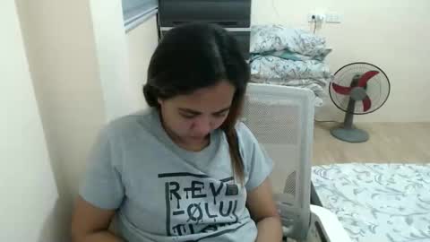 Snapshot of asianprettymay chatting on 03-17-26, 02:20 asianprettymay online show from 03-17-26, 02:20