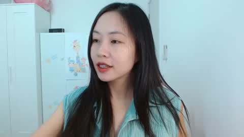 Snapshot of asiantabbyx chatting on 02-19-25, 02:23 Tabby online show from 02-19-25, 02:23