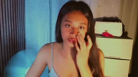 kisses online show from 06-14-26, 04:31